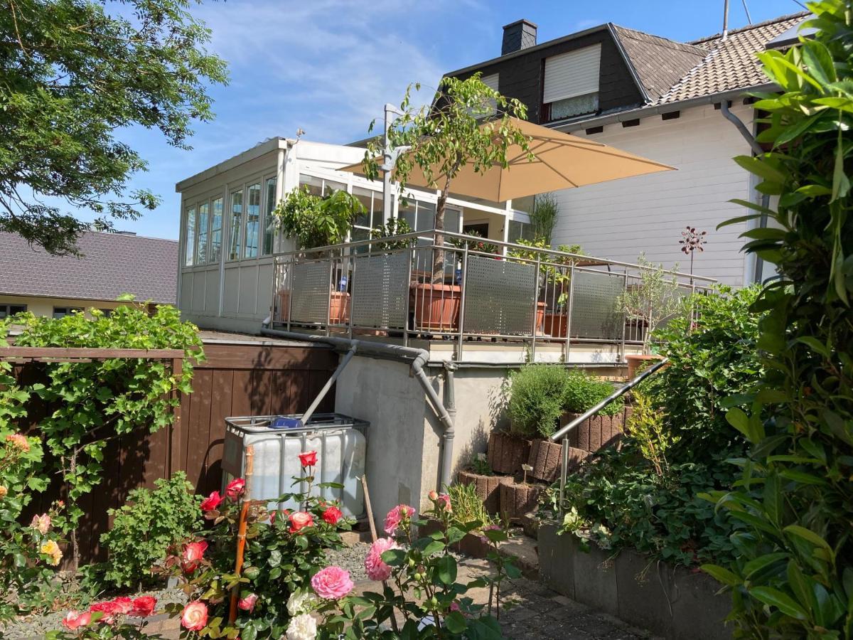 Ferienwohnung Rosengarten Osburg エクステリア 写真