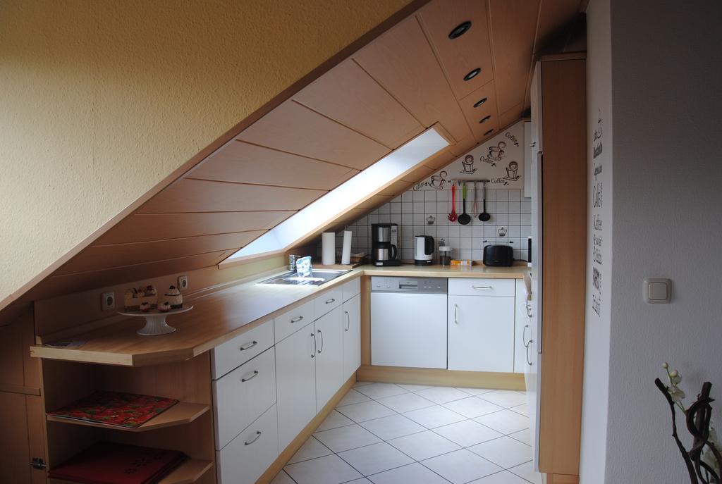 Ferienwohnung Rosengarten Osburg エクステリア 写真